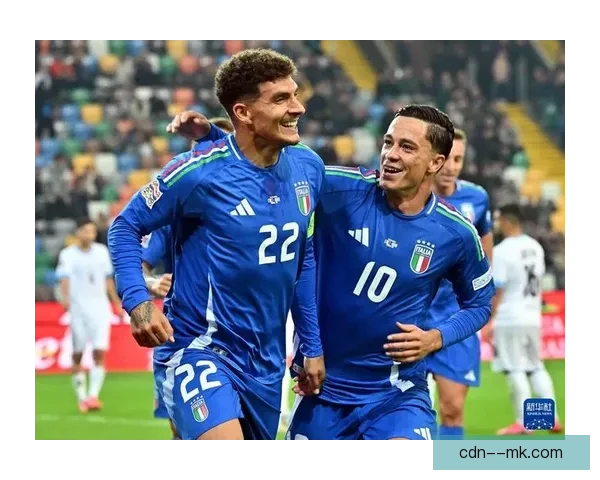 以迪洛伦佐带刀后卫属性重现为核心解析现代边卫攻守一体战术价值